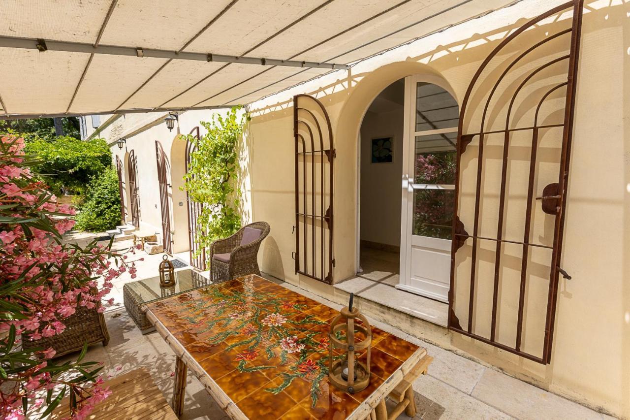 Bed and Breakfast Mas de Capelou Aviñón Exterior foto